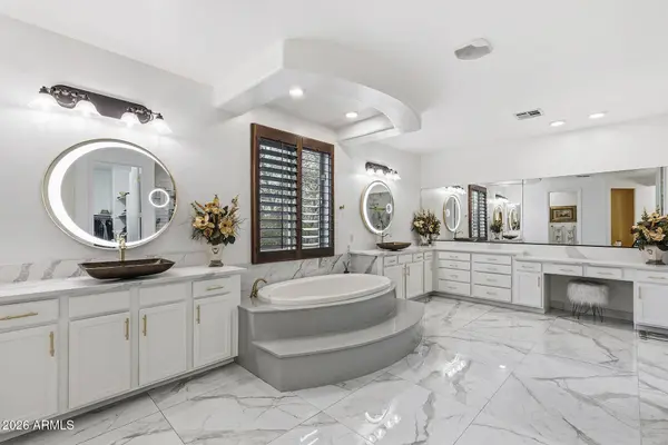 921 E CANYON Way, Chandler, AZ 85249