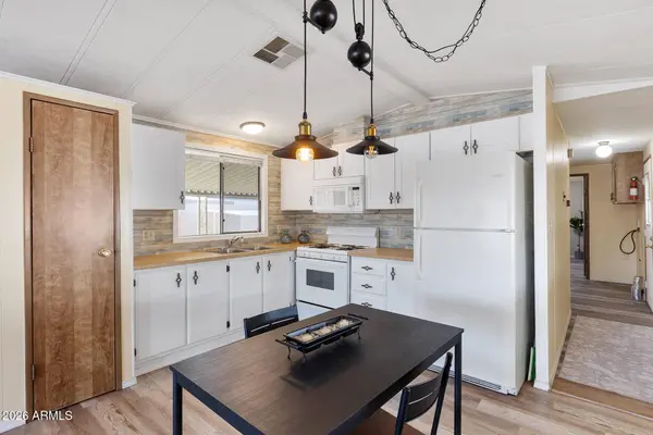 9427 E UNIVERSITY Drive #46, Mesa, AZ 85207