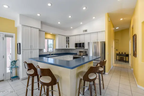 5325 E LINDSTROM Lane, Mesa, AZ 85215