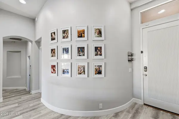 6036 E ROLAND Street, Mesa, AZ 85215