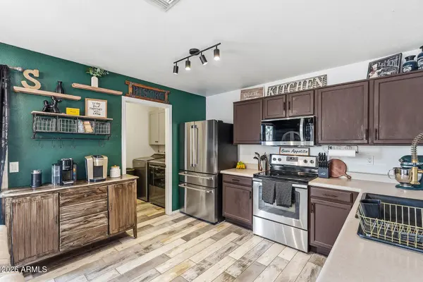 1018 E COWBOY COVE Trail, San Tan Valley, AZ 85143