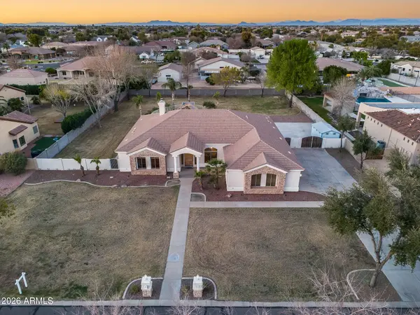 2742 E VILLA PARK Court, Gilbert, AZ 85298