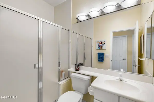 5325 E LINDSTROM Lane, Mesa, AZ 85215