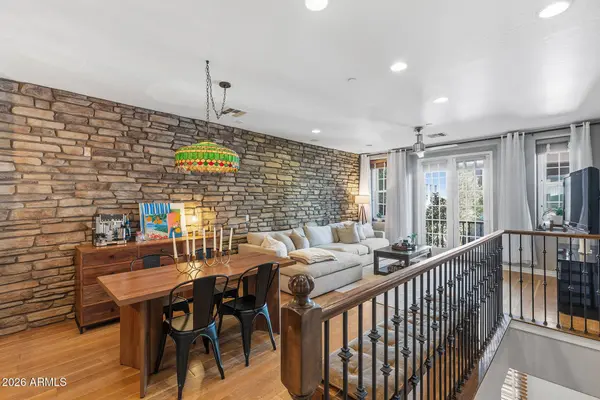 2454 E ROMA Avenue, Phoenix, AZ 85016