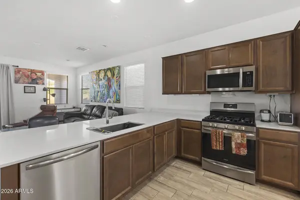 9432 W ATLANTIS Way, Tolleson, AZ 85353