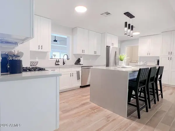 726 W 19TH Street, Tempe, AZ 85281