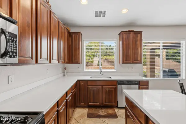 2212 W BLAYLOCK Drive, Phoenix, AZ 85085