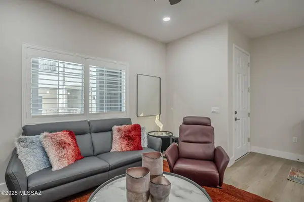 2038 E River Road #101, Tucson, AZ 85718