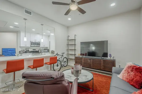 2038 E River Road #101, Tucson, AZ 85718