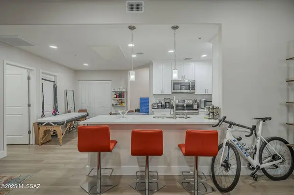 2038 E River Road #101, Tucson, AZ 85718