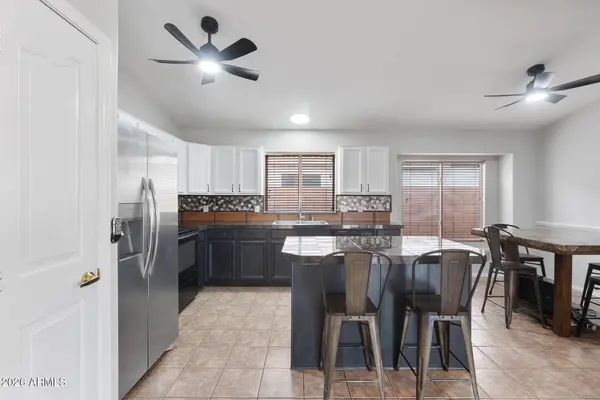 936 E MONTOYA Lane, Phoenix, AZ 85024