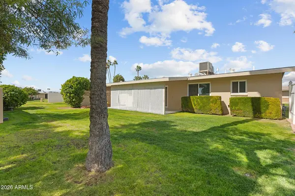 10401 W CORTE DEL SOL OESTE --, Sun City, AZ 85351