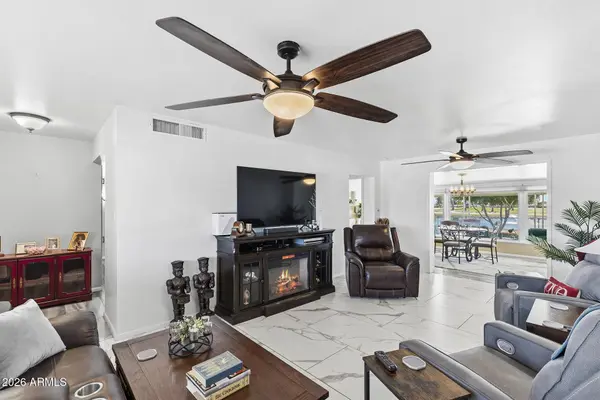 12801 N LAKE Drive, Sun City, AZ 85351