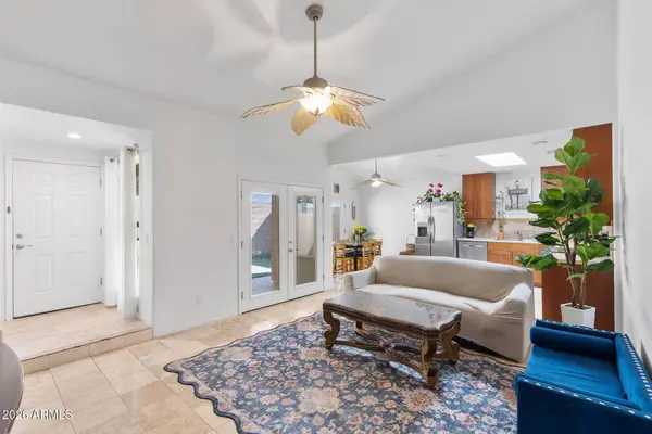 1885 E KIRKLAND Lane, Tempe, AZ 85281