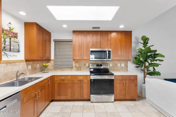 1885 E KIRKLAND Lane, Tempe, AZ 85281