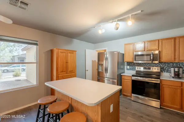 10359 E Haymarket Street, Tucson, AZ 85747