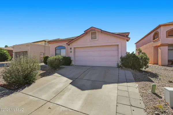 10016 E Paseo San Ardo, Tucson, AZ 85747