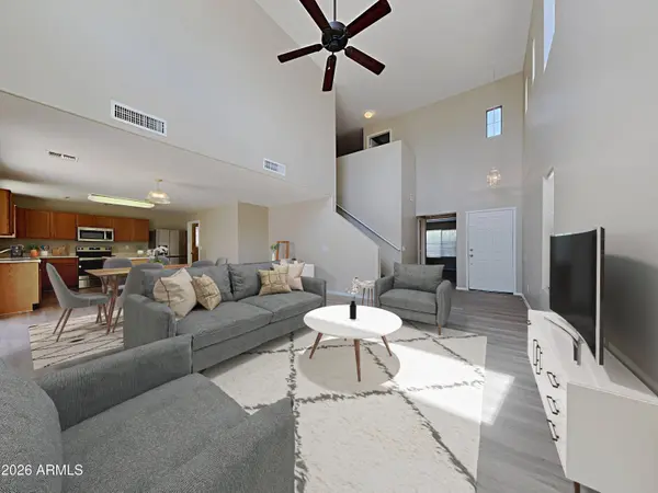 1083 W DESERT BASIN Drive, San Tan Valley, AZ 85143