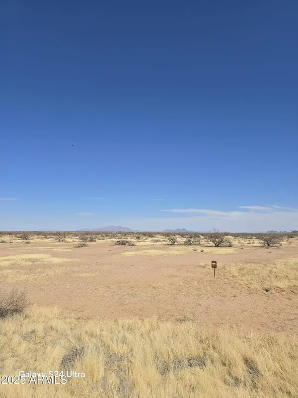 35443 S AVENIDA MONTANA -- #117, Eloy, AZ 85131