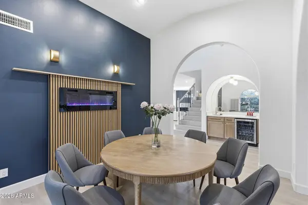 5641 E GRANDVIEW Road, Scottsdale, AZ 85254