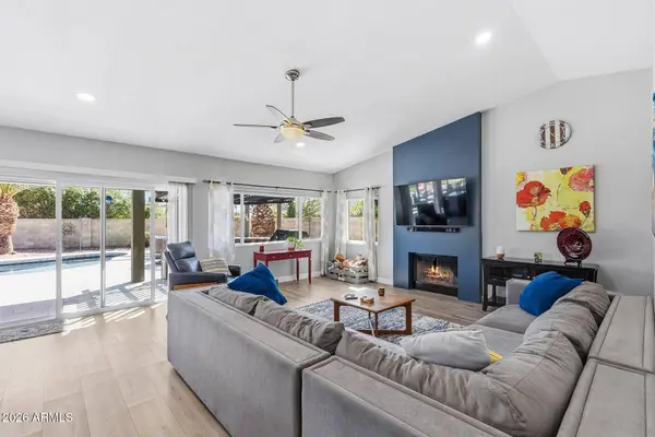 7203 W BLOOMFIELD Road, Peoria, AZ 85381