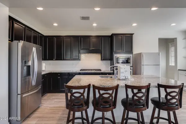 130 N BAY Drive, Gilbert, AZ 85233