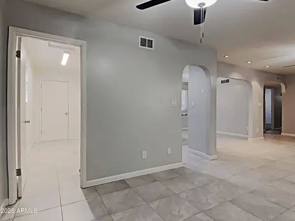 1001 W VILLA RITA Drive, Phoenix, AZ 85023