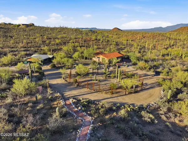 6780 W Banded Gecko Way, Tucson, AZ 85745