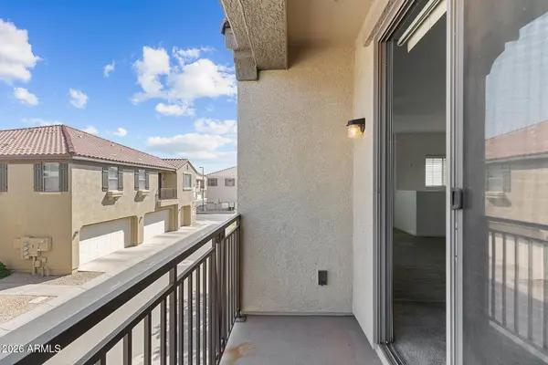 8189 W GROOM CREEK Road, Phoenix, AZ 85043