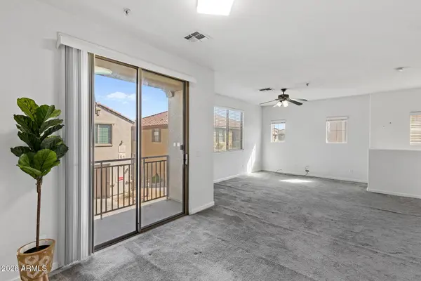 8189 W GROOM CREEK Road, Phoenix, AZ 85043