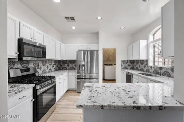 608 W GARY Way, Phoenix, AZ 85041