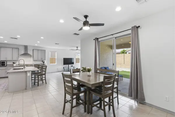 17810 W STRAIGHT ARROW Lane, Surprise, AZ 85387