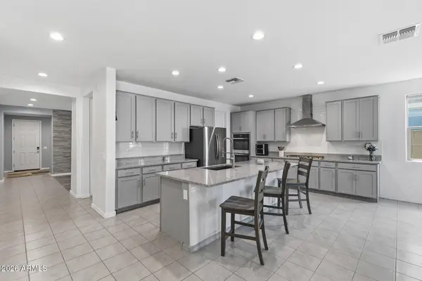 17810 W STRAIGHT ARROW Lane, Surprise, AZ 85387