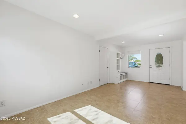 2562 N Avenida San Valle, Tucson, AZ 85715