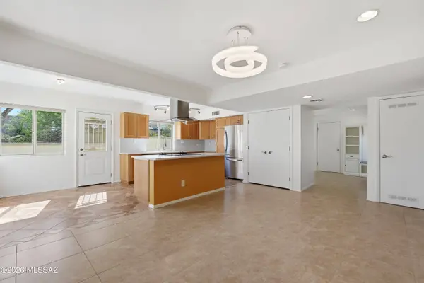 2562 N Avenida San Valle, Tucson, AZ 85715