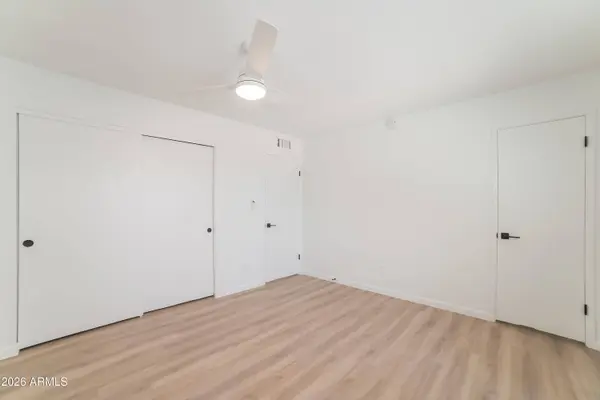 1802 W WAHALLA Lane, Phoenix, AZ 85027