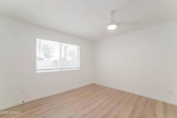 1802 W WAHALLA Lane, Phoenix, AZ 85027