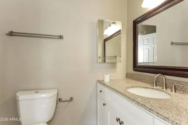 2839 W WAGONER Road, Phoenix, AZ 85053