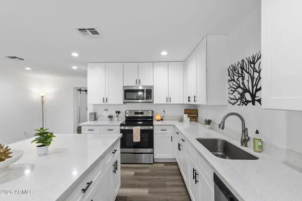 2327 N 31ST Street, Phoenix, AZ 85008