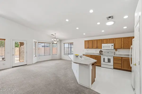 12826 W WINDROSE Drive, El Mirage, AZ 85335