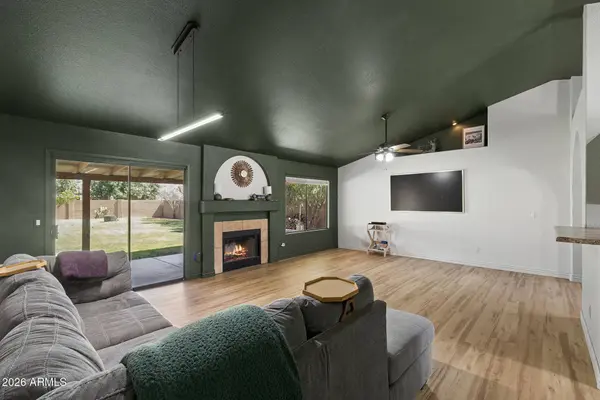 1192 E ERIE Street, Chandler, AZ 85225