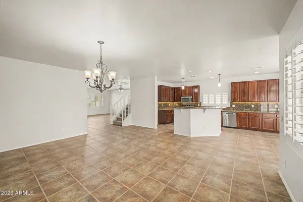 3125 W LUCIA Drive, Phoenix, AZ 85083