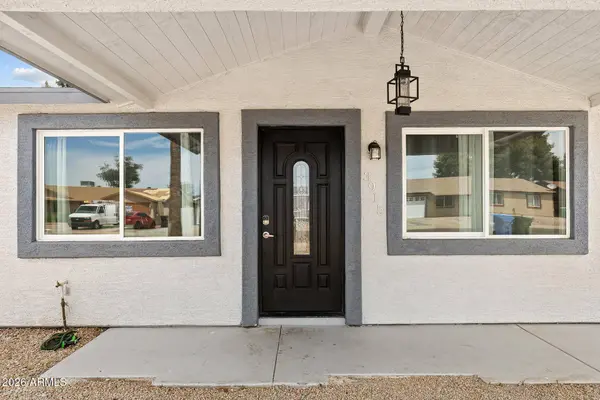 3915 E HILLERY Drive, Phoenix, AZ 85032