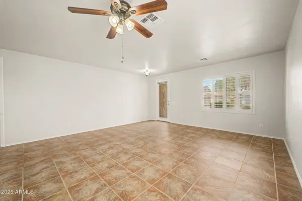 3125 W LUCIA Drive, Phoenix, AZ 85083