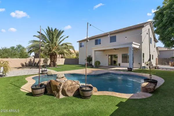 974 E SUN VALLEY FARMS Lane, San Tan Valley, AZ 85140