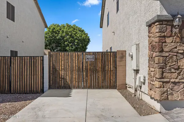 974 E SUN VALLEY FARMS Lane, San Tan Valley, AZ 85140