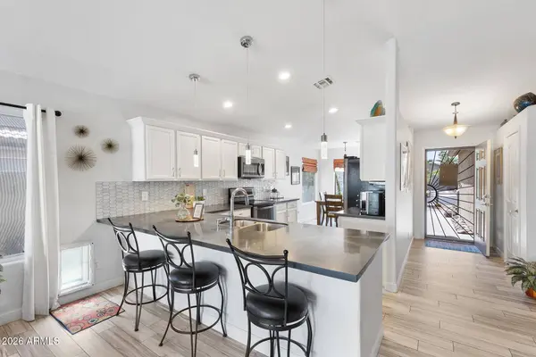 13532 W OCOTILLO Lane, Surprise, AZ 85374