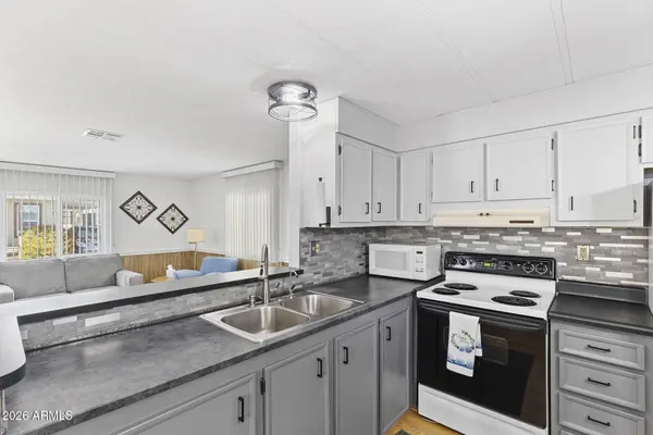 1804 W TEPEE Street, Apache Junction, AZ 85120