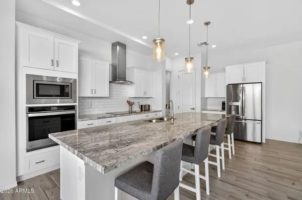 253 E BALSAM Drive, Chandler, AZ 85286
