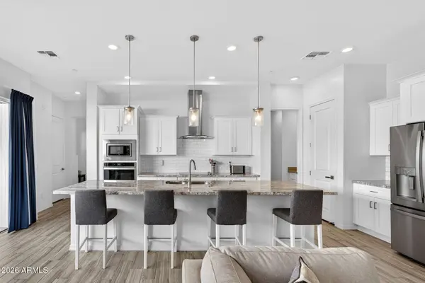 253 E BALSAM Drive, Chandler, AZ 85286